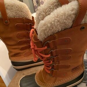 Joan of Arctic Sorel Boots